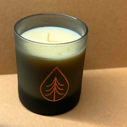 organic fragranced candle iris