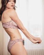 Pivoine Love Bralette - Image 3