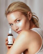 Organic Jojoba Oil + Refill Bottle - Image 5
