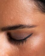 Mud Cake Mascara Compact - Image 16