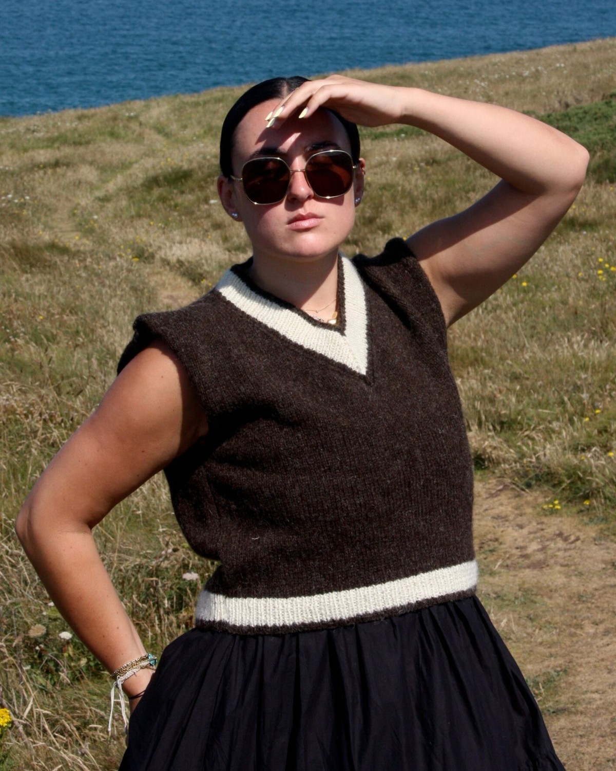 Jacob Wool Dk V-Neck Vest – Iris Jacob Wool DK V-Neck Vest - Image 1